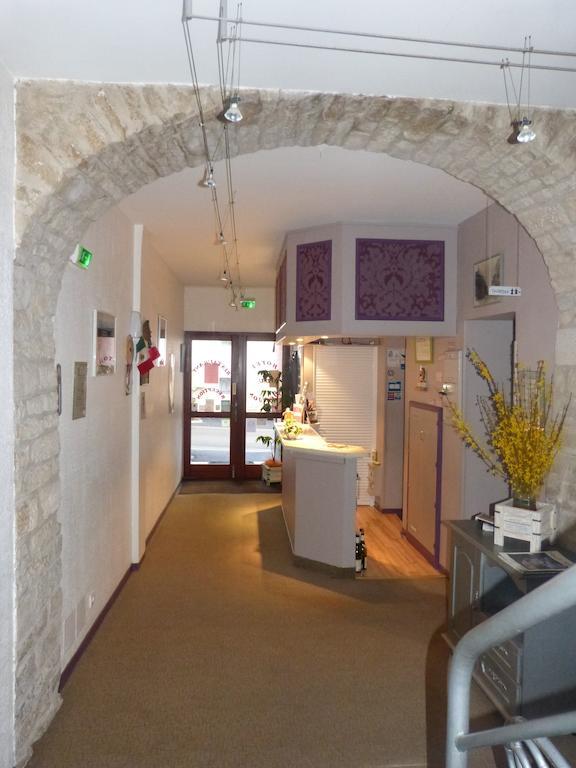 Hotel Du Donjon Champlitte-et-le-Prélot Dış mekan fotoğraf
