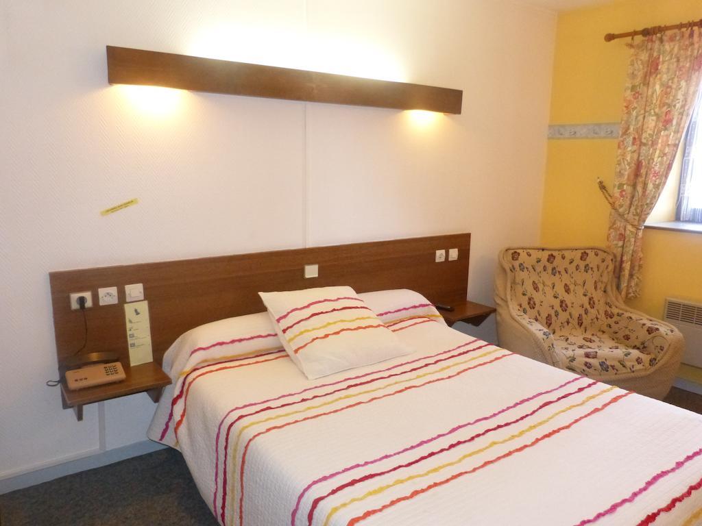 Hotel Du Donjon Champlitte-et-le-Prélot Dış mekan fotoğraf